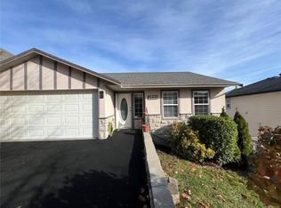 2530 Crystalview Dr, Langford, BC V9B6M8