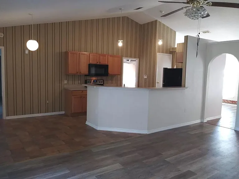 14169 Spring Hill Dr — Photo 5