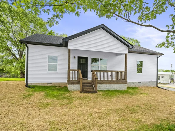 7803 Bob Carr Rd, Cross Plains, TN 37049