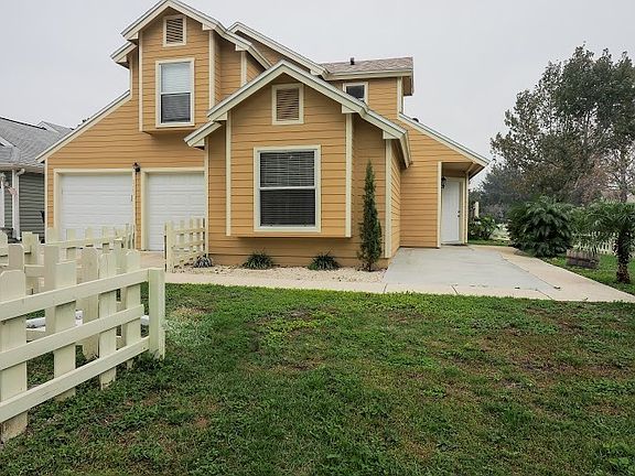 2nd image of 2101 Churchill Downs Cir