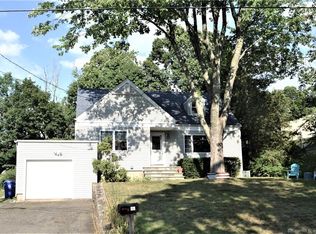 18 Byrd Rd, Norwalk, CT 06850