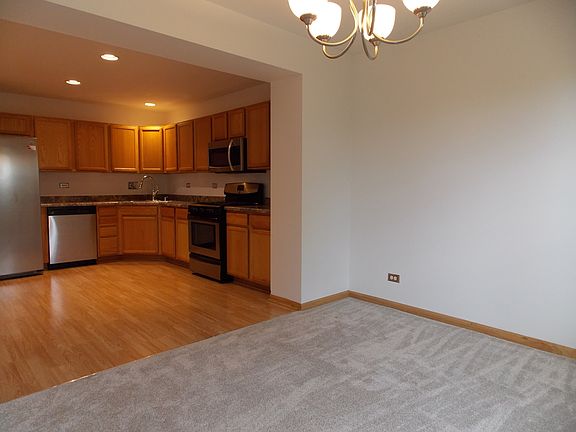 5th image of 12964 W Wakefield Dr