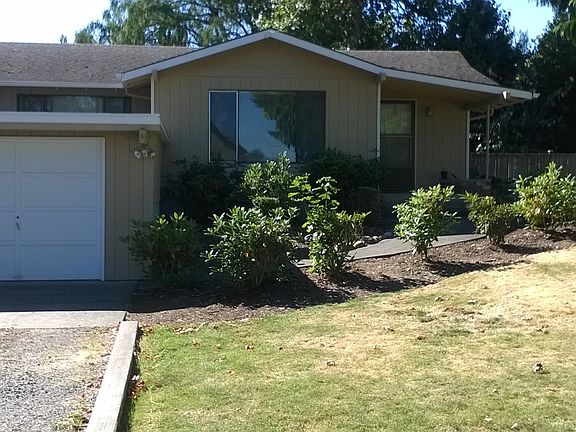 5th image of 4704 124th Avenue Ct E