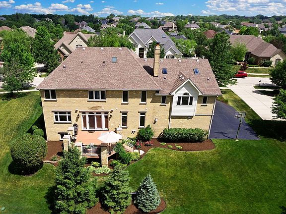 3rd image of 10913 Somer Ln