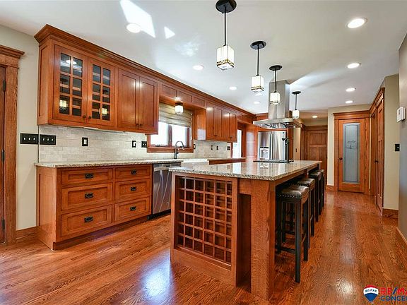 5th image of 6720 Ash Hollow Ln