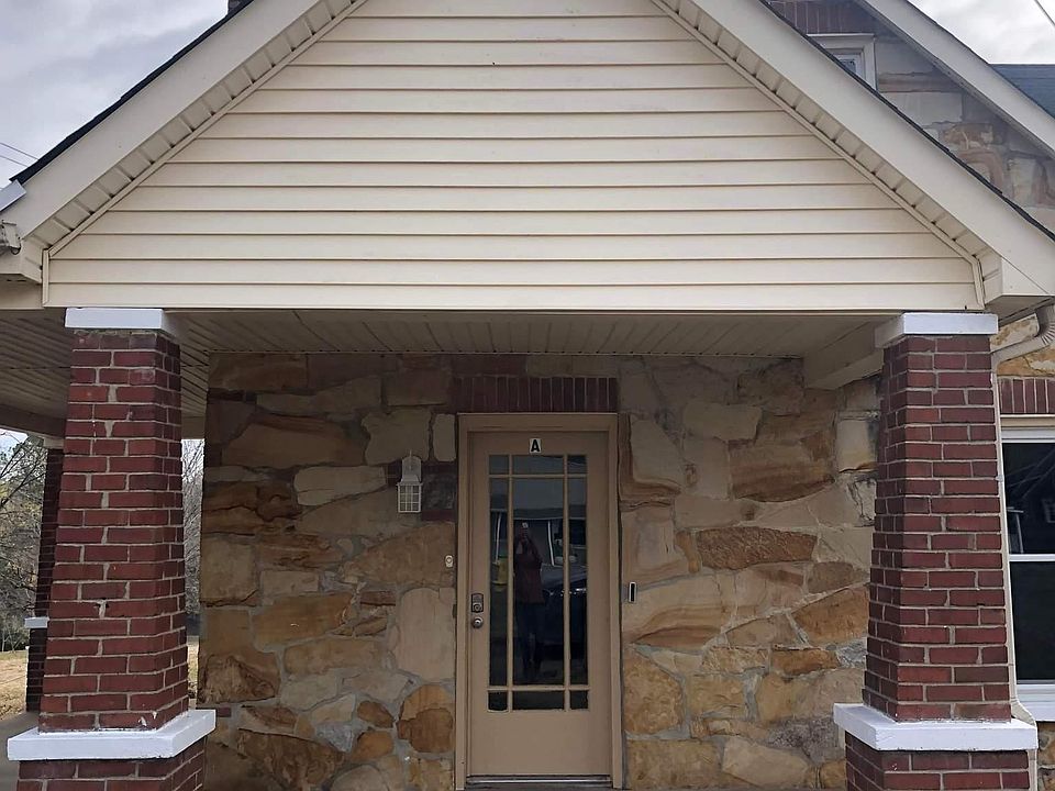 1st image of 923 Cumberland Dr #A
