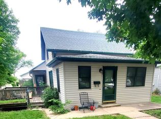 411 S 5th St, Mapleton, IA 51034