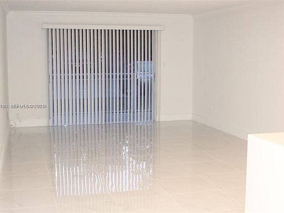 5th image of 6940 Miami Gardens Dr APT 1-126
