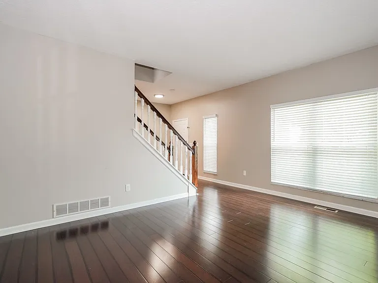 6447 Stretton Pl — Photo 9