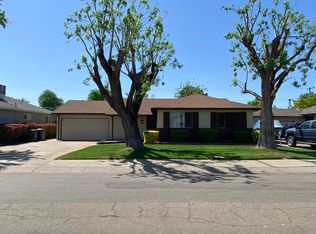 7 N Corinth Ave, Lodi, CA 95242