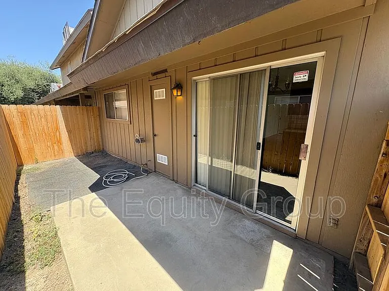 811 W Arlen Ct — Photo 20