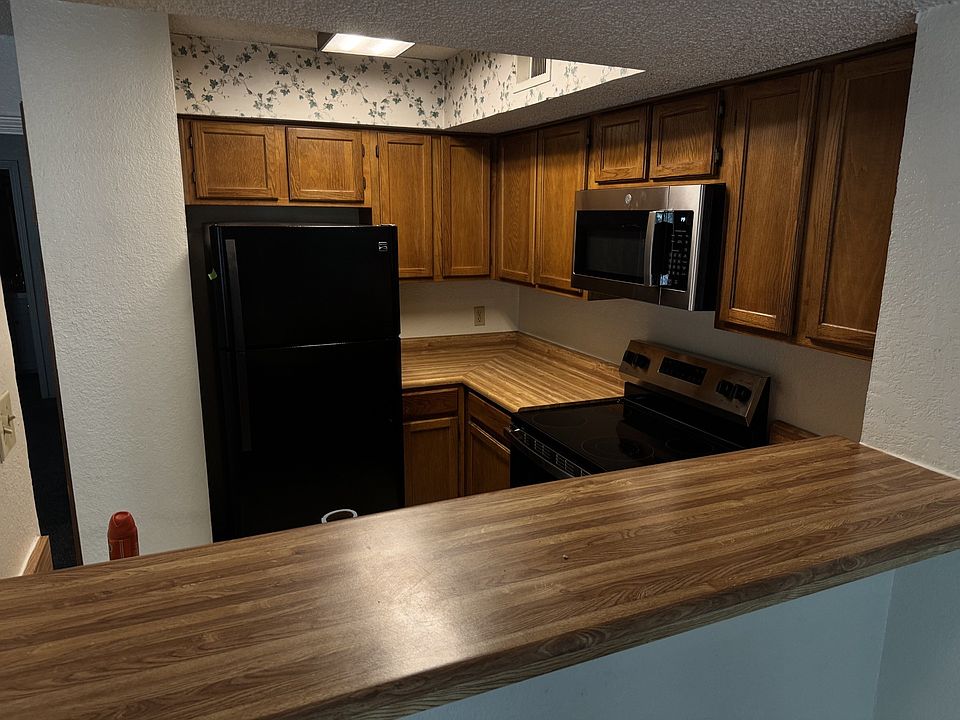 1st image of 2300 Balsam Dr APT G102