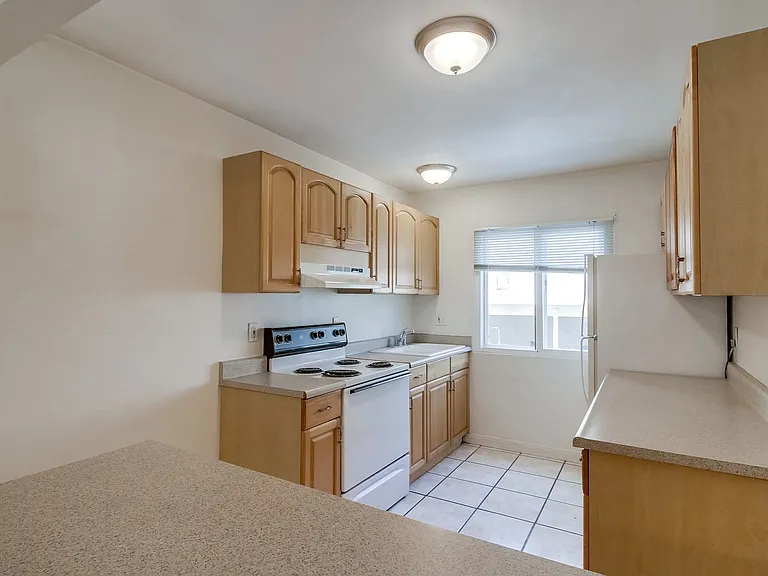 B Street | Apartments Near Balboa Park - Studios, 1 & 2 Bedrooms — Photo 15