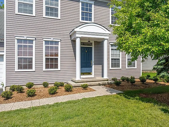 16 Landau Rd — exterior photo