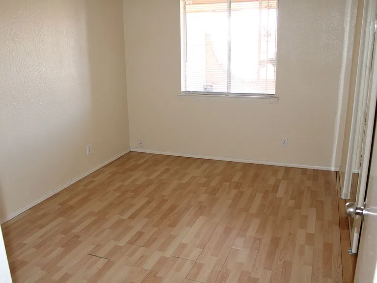 5947 Deer Ave — Photo 10