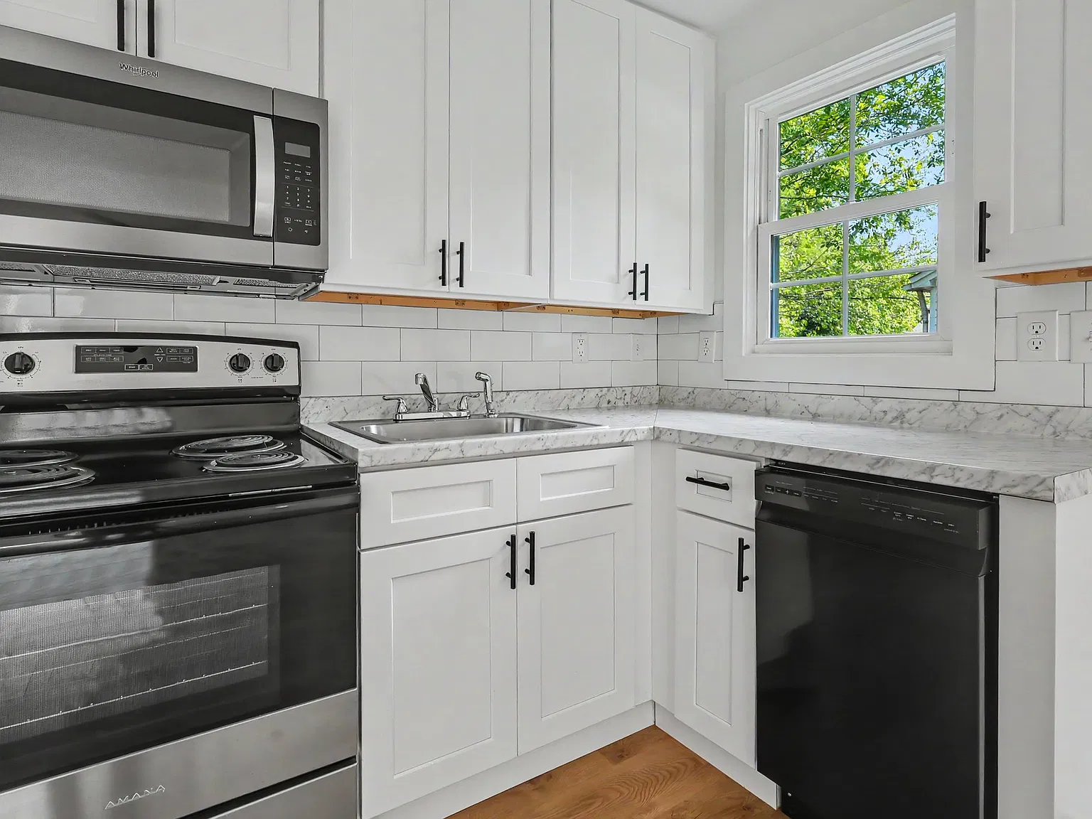 1 bed, 475 sqft, $1,100 — Photo 3