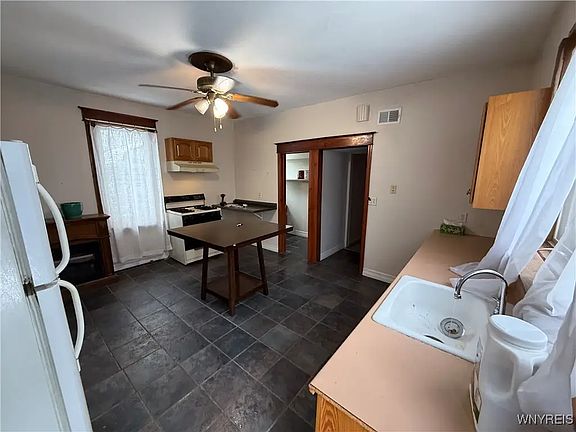 3rd image of 50 Reservation St #1