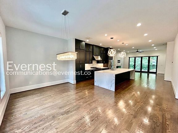 3rd image of 1099 Briar Cove Cir