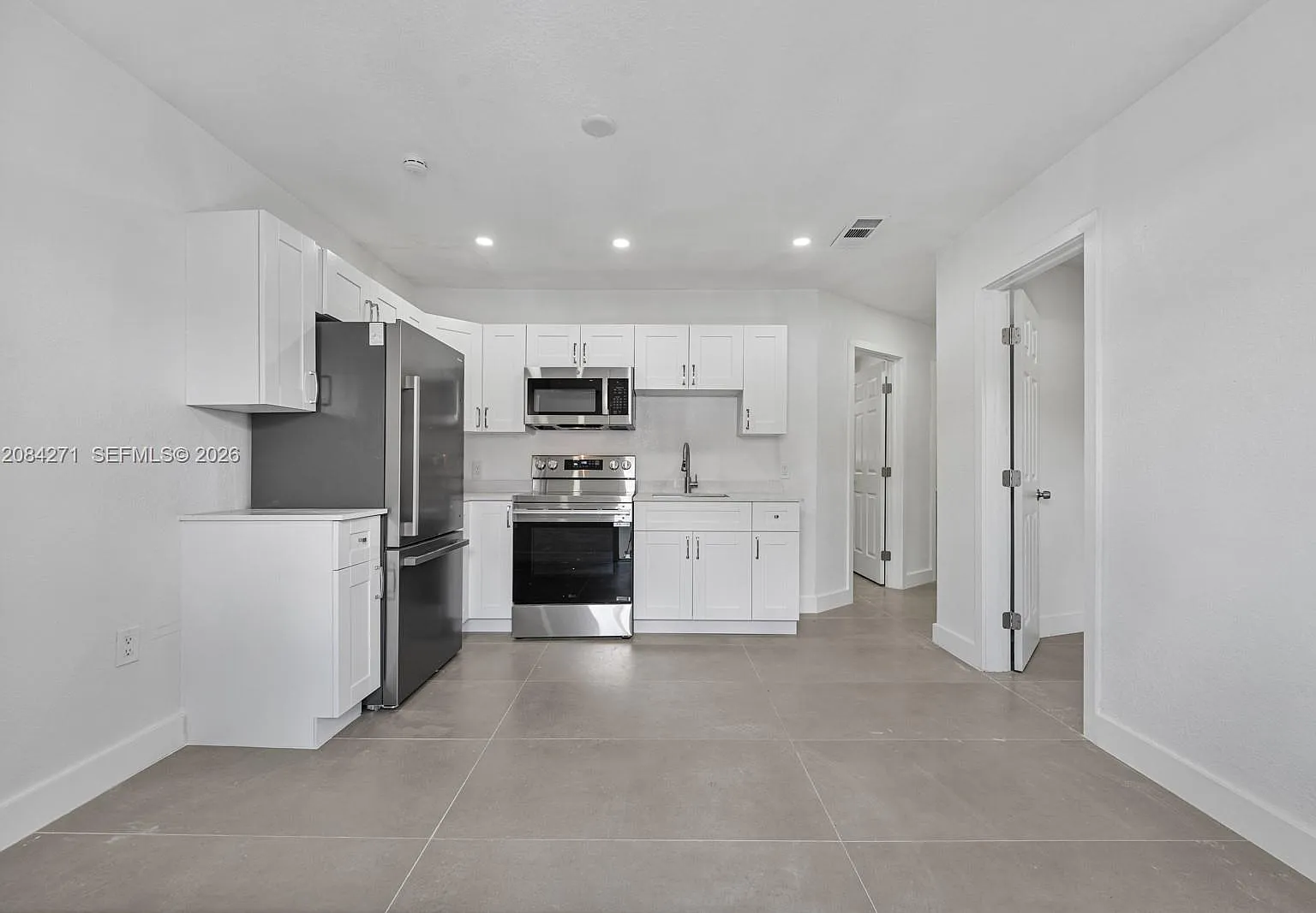 Kenwood Sub — Photo 1