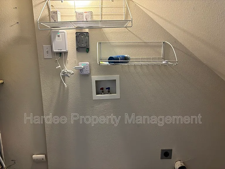 4419 Freemont St — Photo 15
