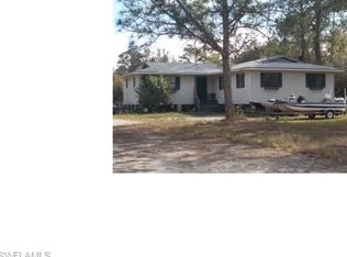 2114 Abbott Ave, Alva, FL 33920