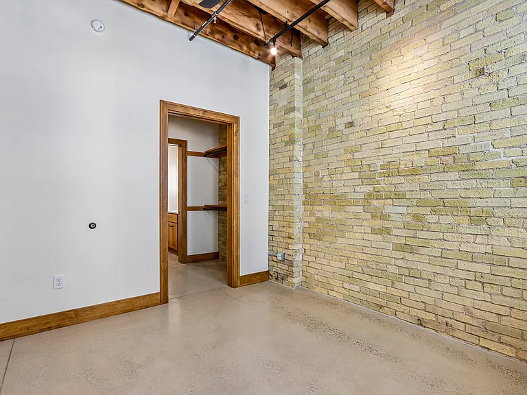 Ward House — Photo 31