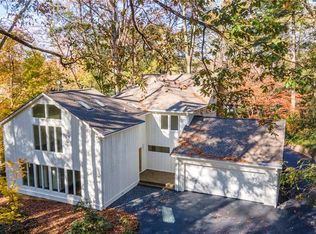 1145 Churchill Downs Rd, Sandy Springs, GA 30319