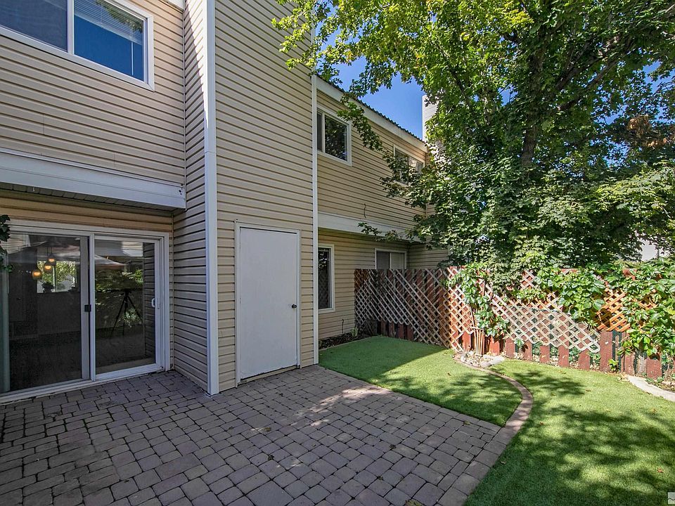 1st image of 1022 Bradley Sq