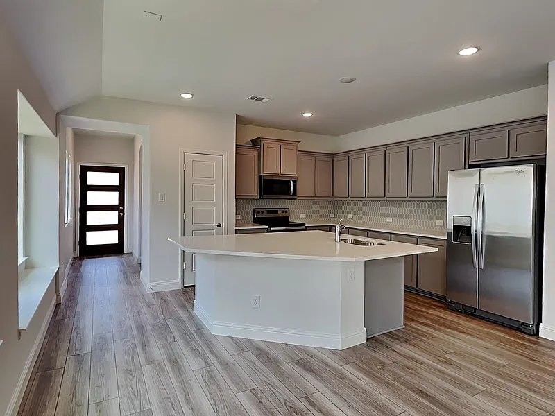 3 bed, 2.0 bath, 1399 sqft, $2,100 — Photo 3