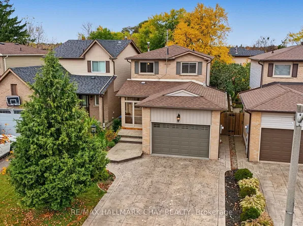 57 Newbridge Cres, Brampton, ON L6S 4B5