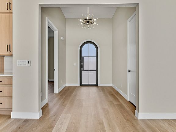5th image of 997 W 1800 S