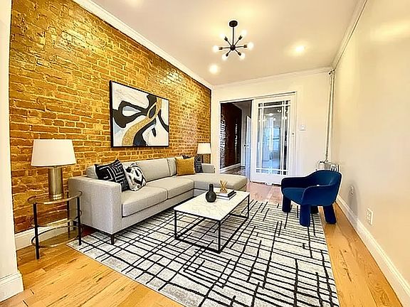 3rd image of 254 Wyckoff St APT 2R