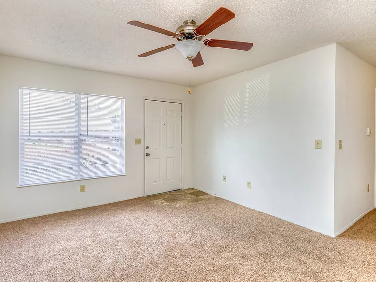 Olive Branch Apartments — Photo 9