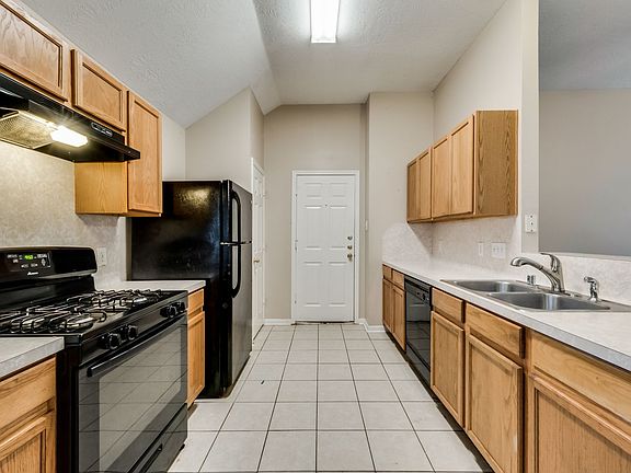 2nd image of 8342 Fuqua Gardens Dr