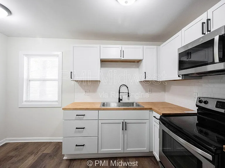 512 N Chester Ave — Photo 12