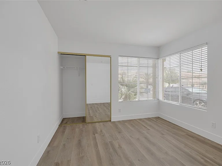 8249 Peaceful Canyon Dr — Photo 25