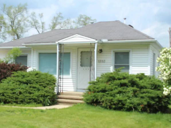 1353 Davis St, Ypsilanti, MI 48198