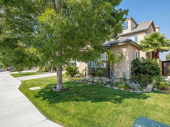 4th image of 27345 English Ivy Ln