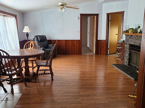 4th image of 4135 Avon Rd NE