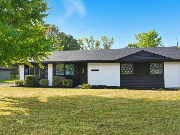 2228 E Gump Rd, Fort Wayne, IN 46845