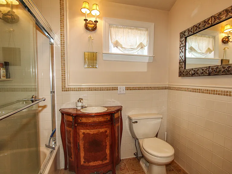 2 S Dudley Ave — Photo 18