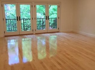 209 Commonwealth Ave APT PC, Chestnut Hill, MA 02467