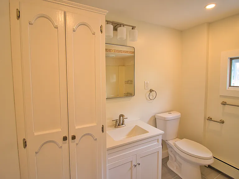 40 Dean Ave — Photo 13