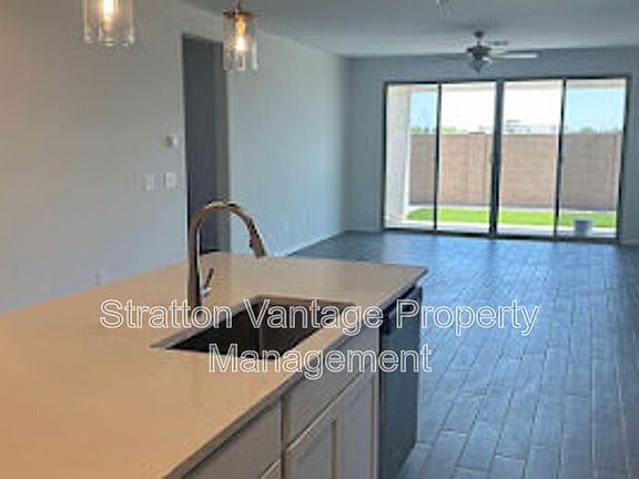 5th image of 235 N 156th Dr