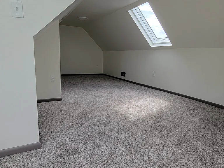 347 Locust Ave #B — Photo 9