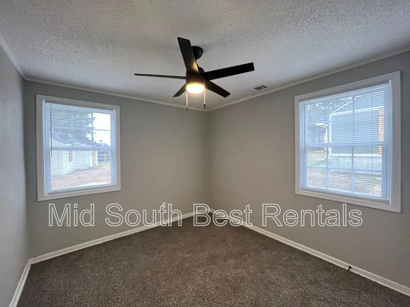 3015 Waynoka Cv — Photo 4