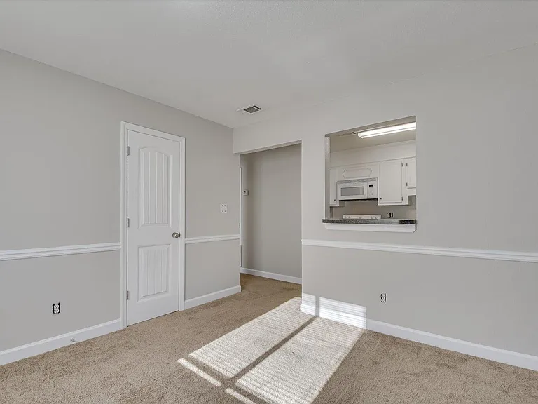 Wheeler Woods Apartments — Photo 23