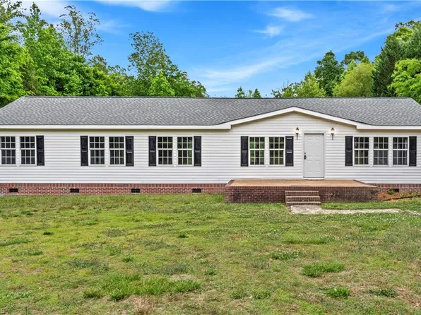 4465 Ebert Rd, Winston Salem, NC 27127