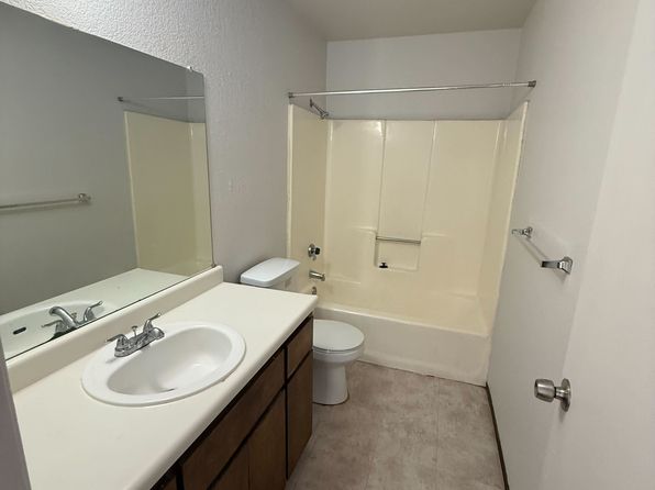 2423 Burlington Pl