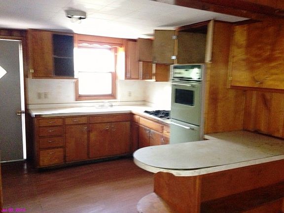 4th image of 937 County Road 2050e